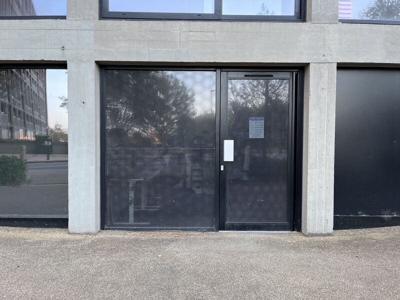 File:RMG building manager office.jpg