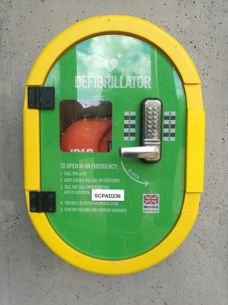 File:Defibrillator.jpg